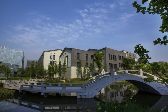 校园风光（仓前新校区）